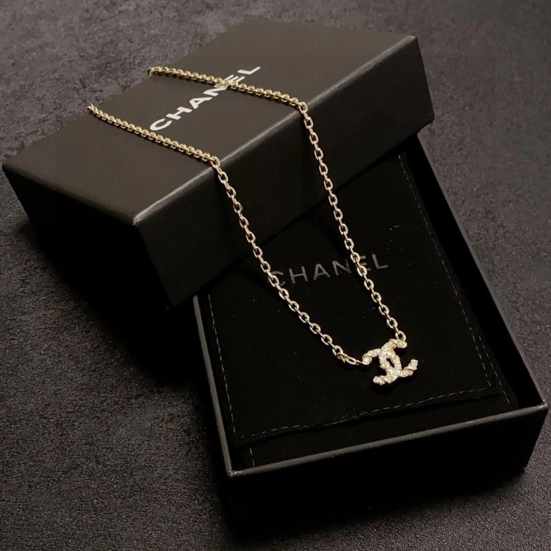 UrbanChic Chanel Necklaces 229512