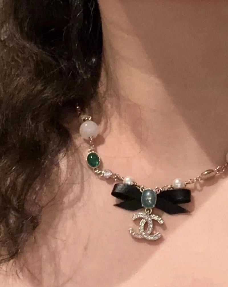 Chanel Necklaces Contemporary 229520