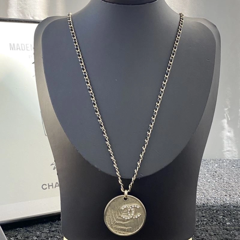 Comfortable Chanel Necklaces 229470