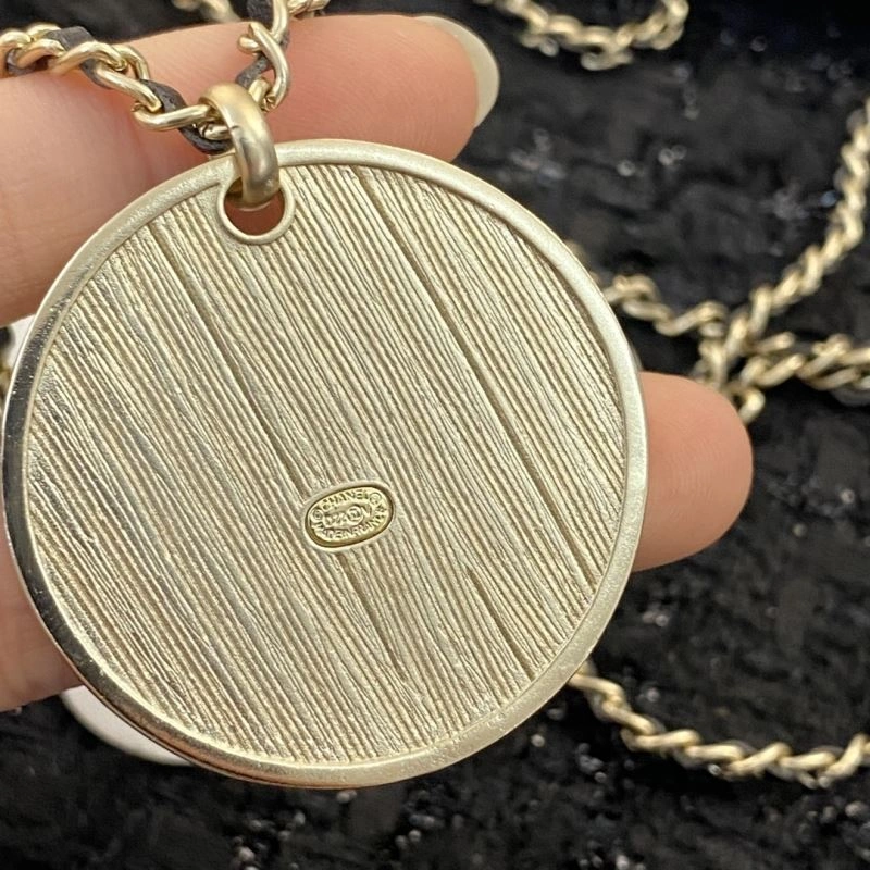 Comfortable Chanel Necklaces 229470