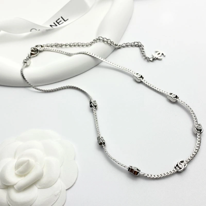 HighPerformance Chanel Necklaces 229451