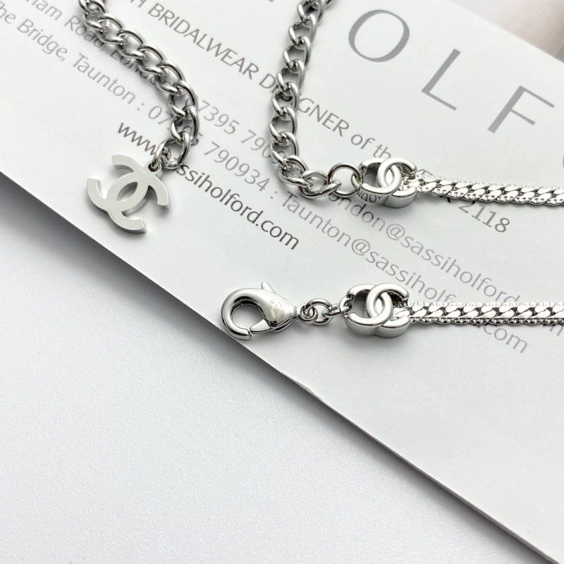 HighPerformance Chanel Necklaces 229451