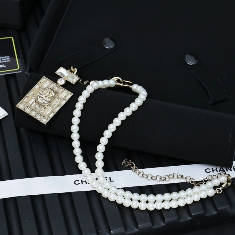 Sleek Chanel Necklaces 229447