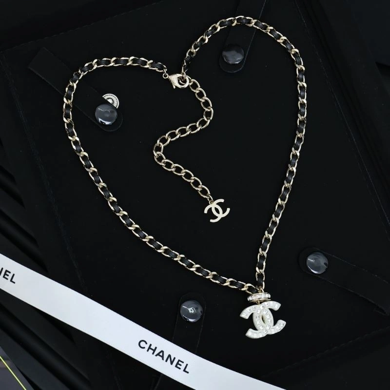 Chanel Necklaces Elegant 229599