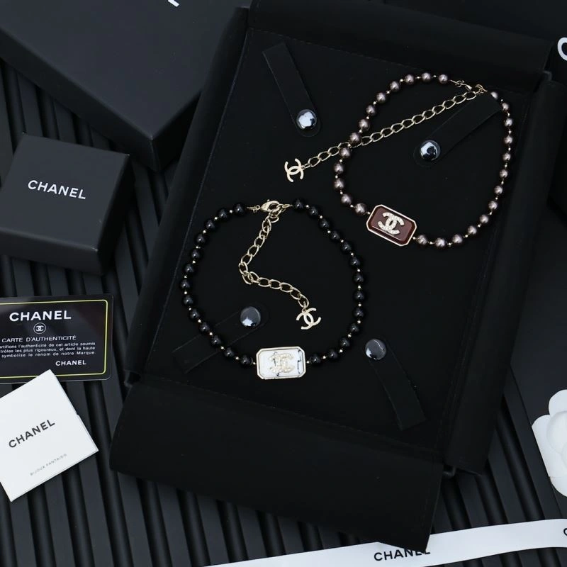 Effortless Chanel Necklaces 229438