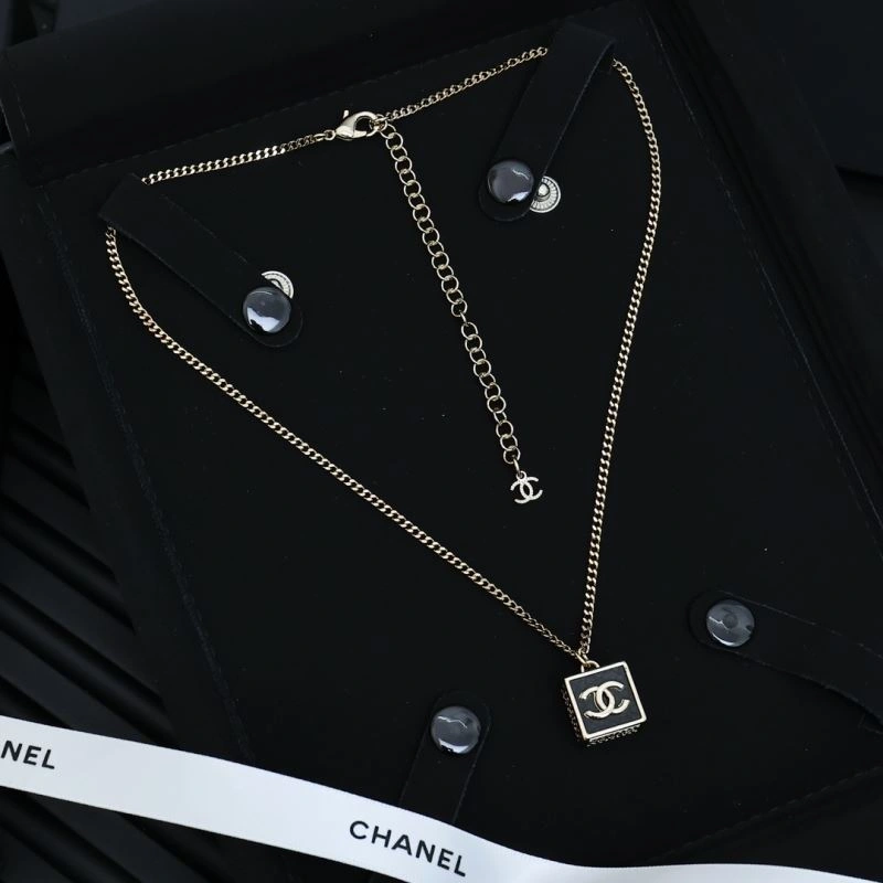 Chanel Necklaces Flexible 229440
