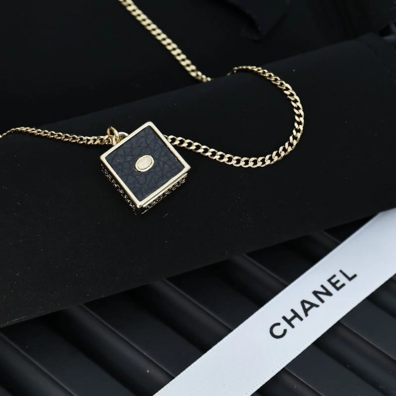 Chanel Necklaces Flexible 229440