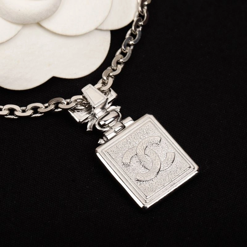 ComfortFit Chanel Necklaces 229529