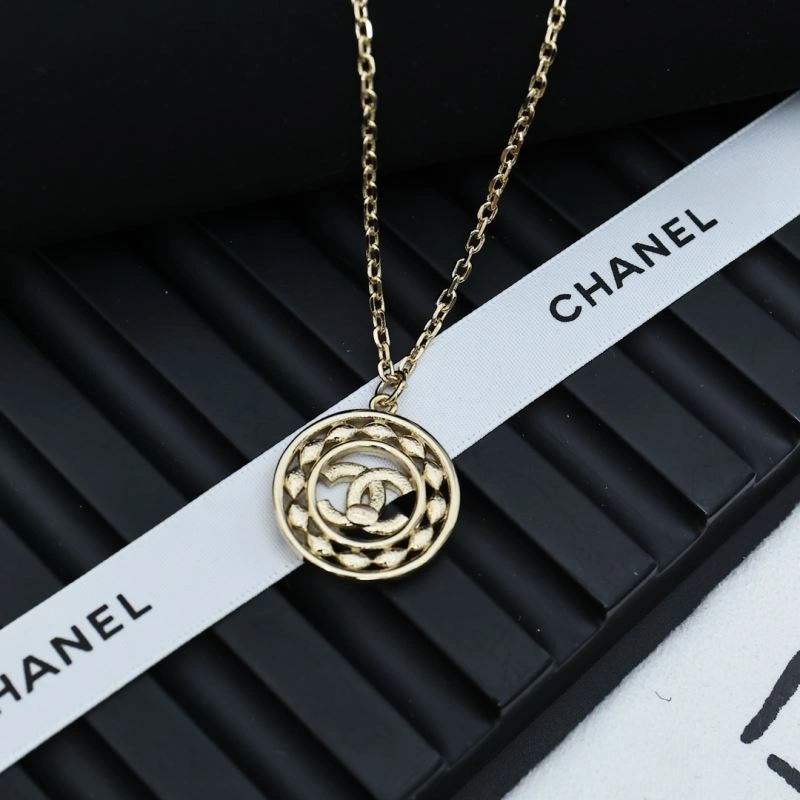Bold Chanel Necklaces 229417