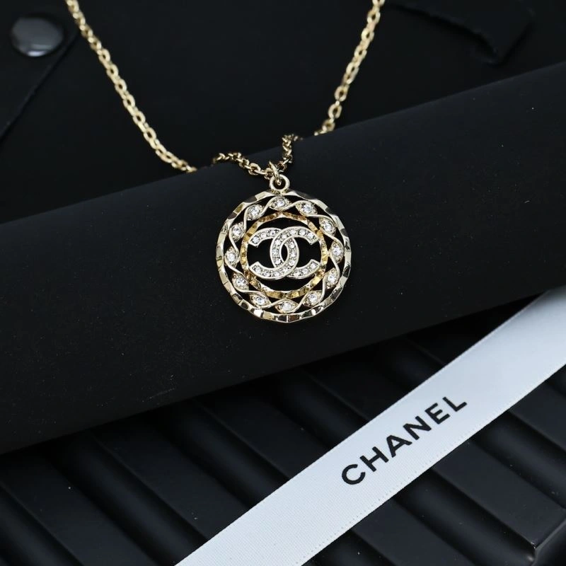 Bold Chanel Necklaces 229417