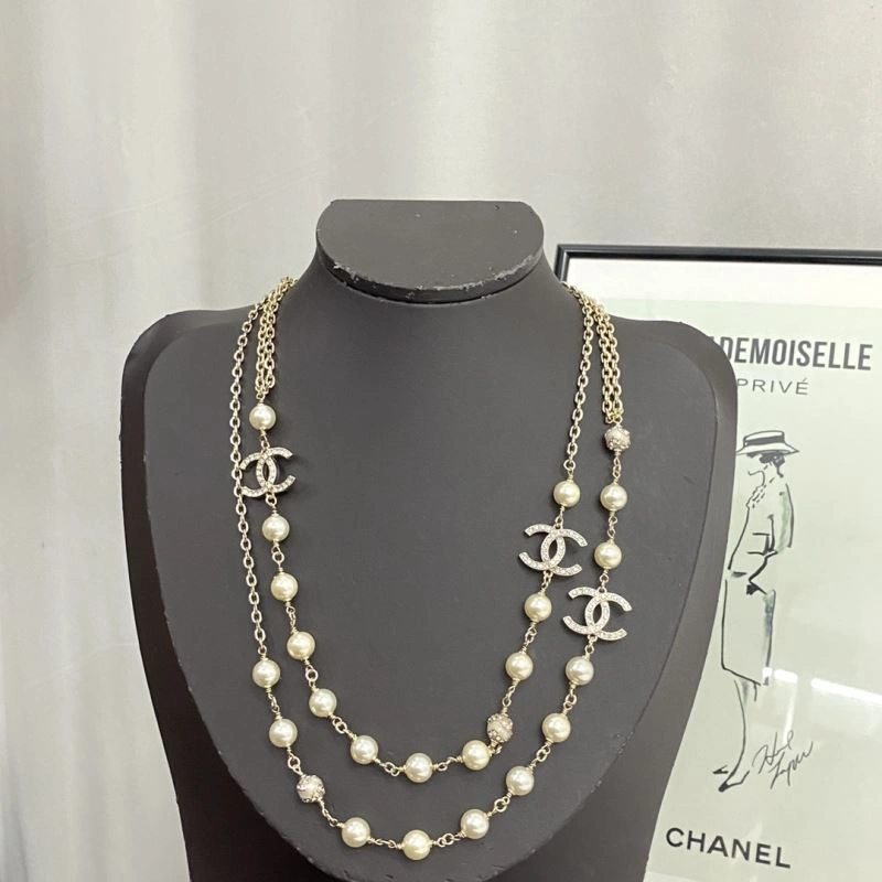 Fashionable Chanel Necklaces 229404