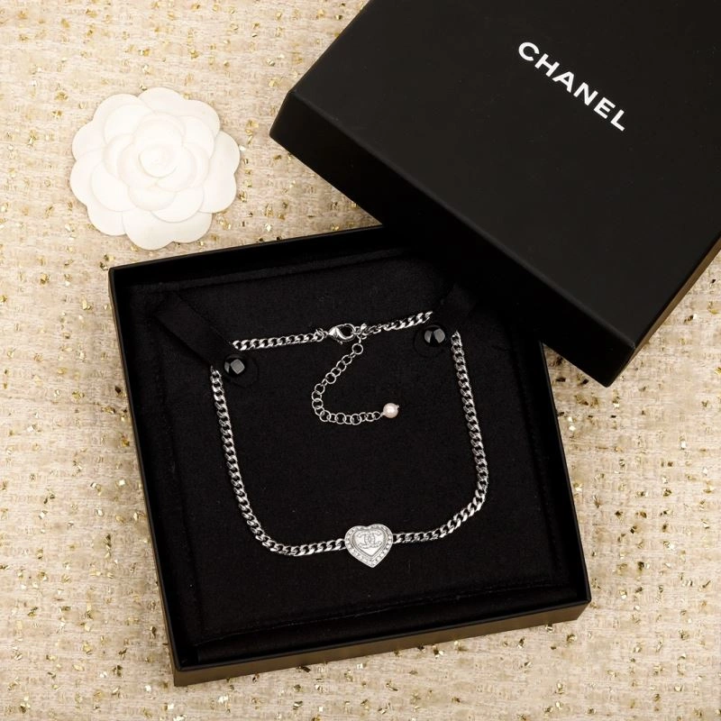 Chanel Necklaces Practical 229371