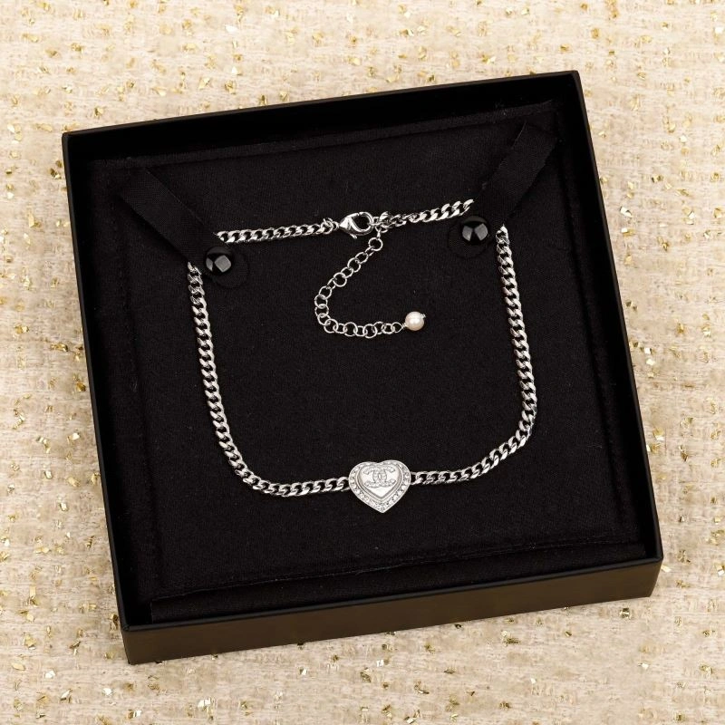 Chanel Necklaces Practical 229371