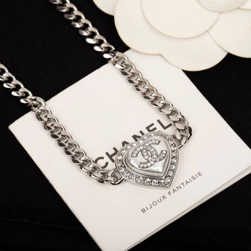 Chanel Necklaces Practical 229371