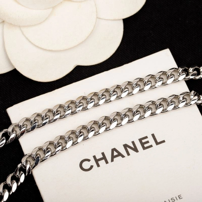 Chanel Necklaces Practical 229371