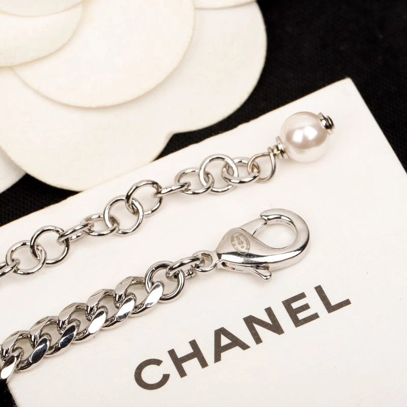 Chanel Necklaces Practical 229371