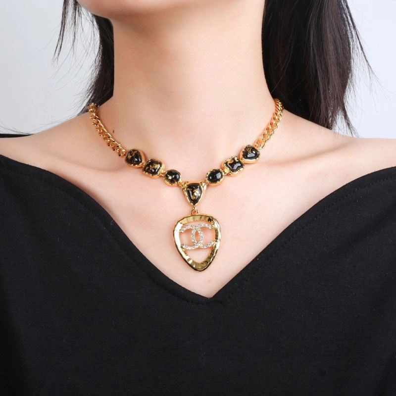Chanel Necklaces Comfortable 228653