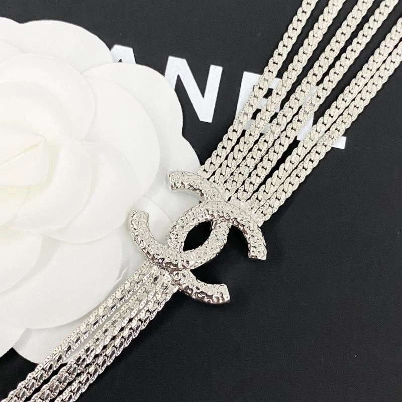 Snug Chanel Necklaces 228632