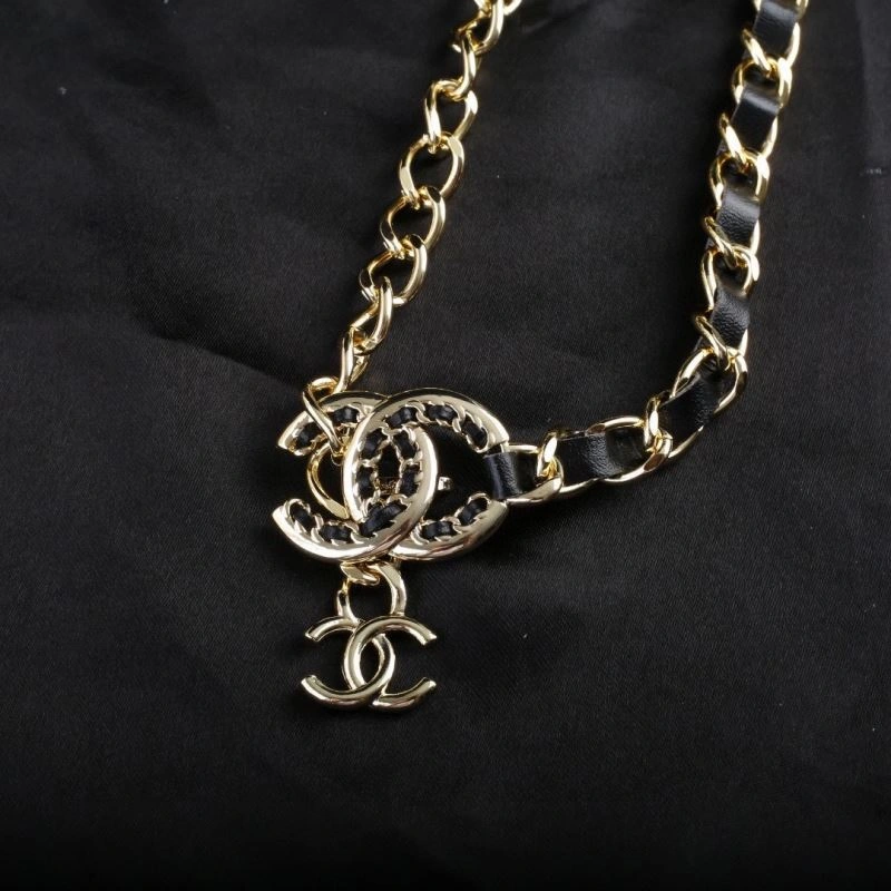 Chanel Necklaces Snug 228618