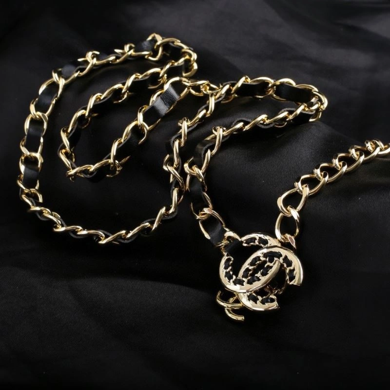 Chanel Necklaces Snug 228618