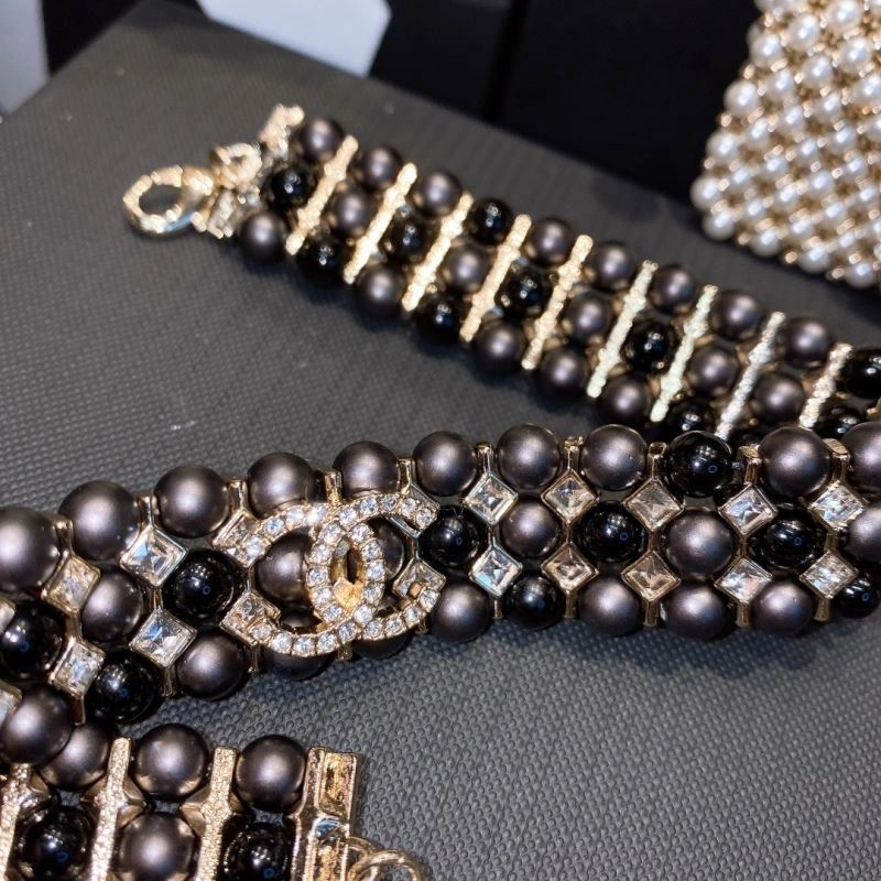 Supportive Chanel Necklaces 228608