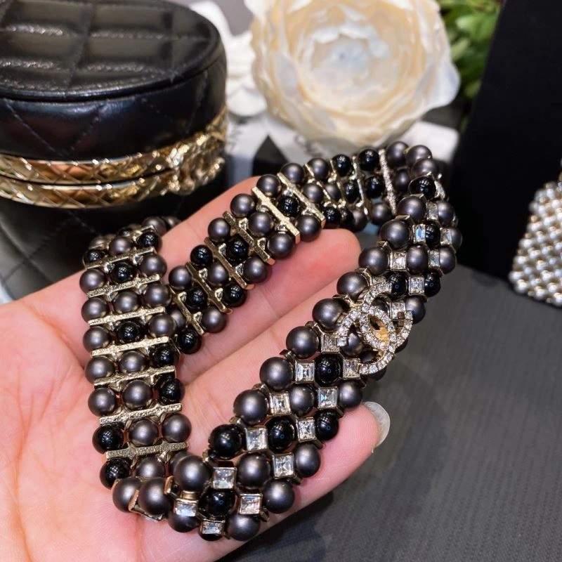 Supportive Chanel Necklaces 228608