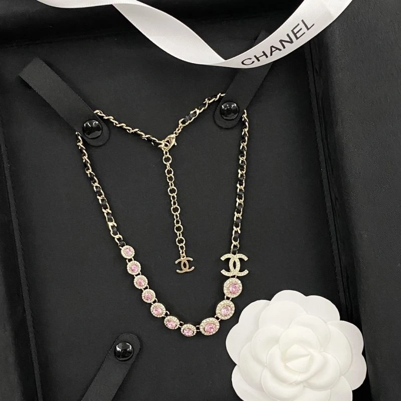 Chanel Necklaces Sophisticated 228614