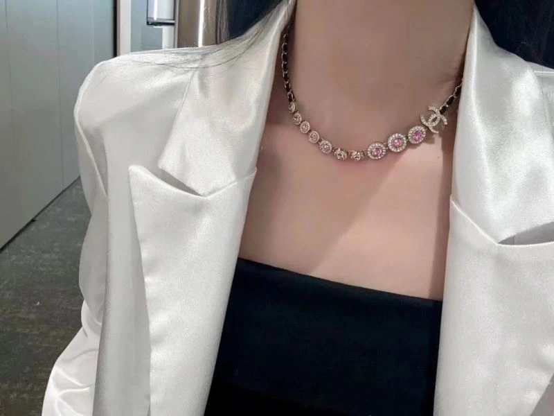 Chanel Necklaces Sophisticated 228614