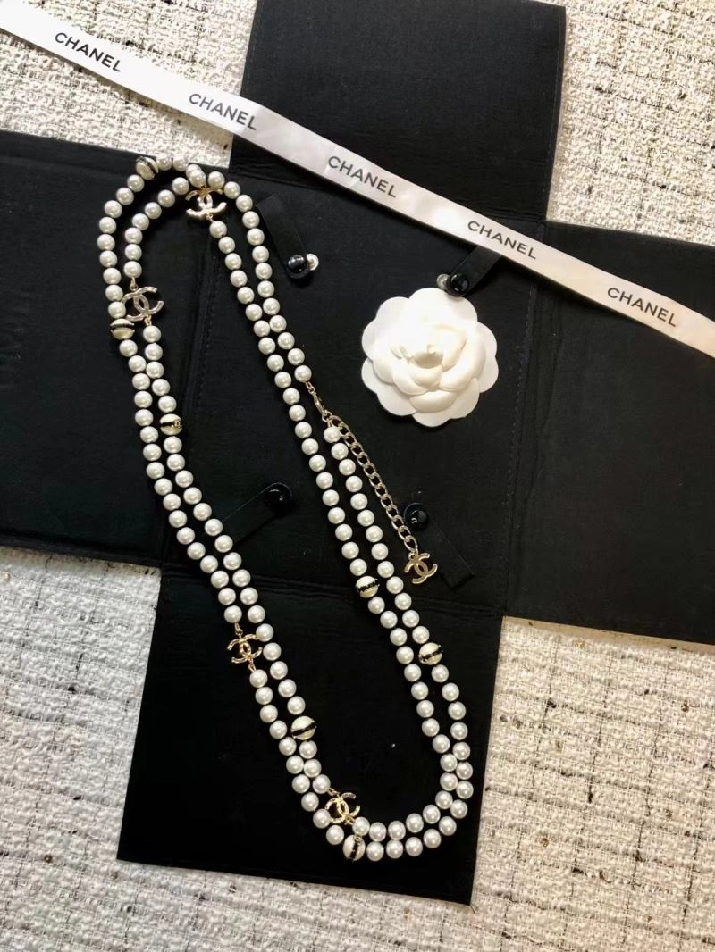 Tailored Chanel Necklaces 228604