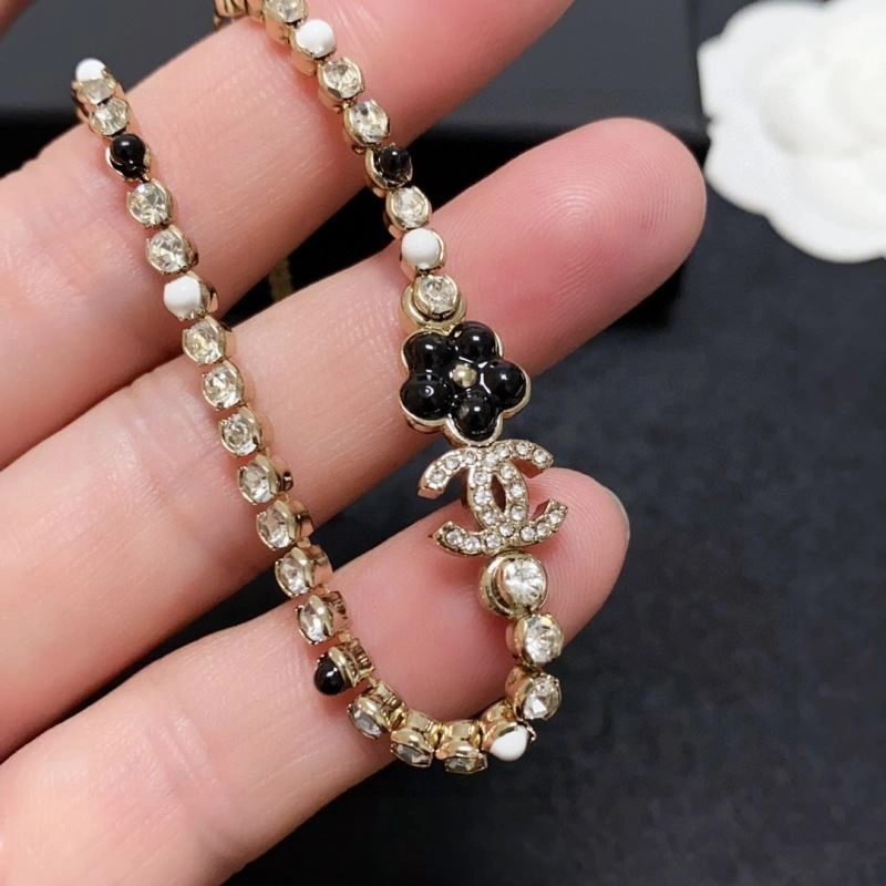 Chanel Necklaces Comfortable 228627
