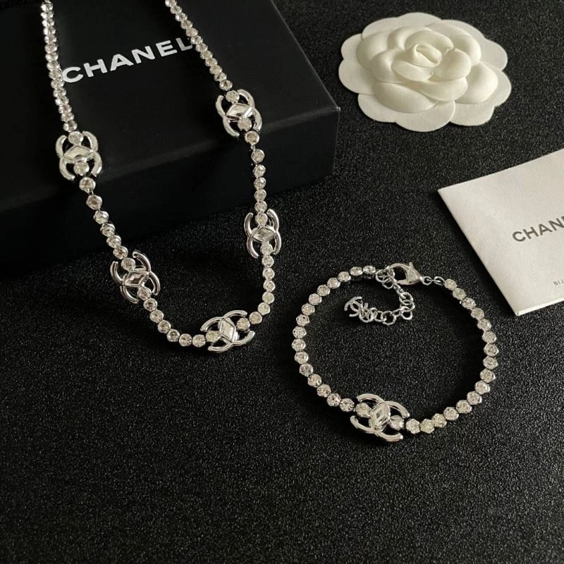 NewStyle Chanel Necklaces 228700
