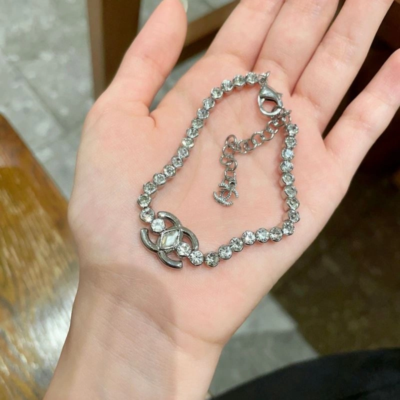 NewStyle Chanel Necklaces 228700