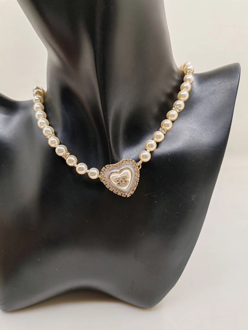Chanel Necklaces Bold 228610