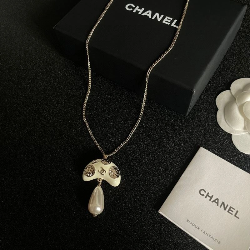 ComfortFit Chanel Necklaces 228611