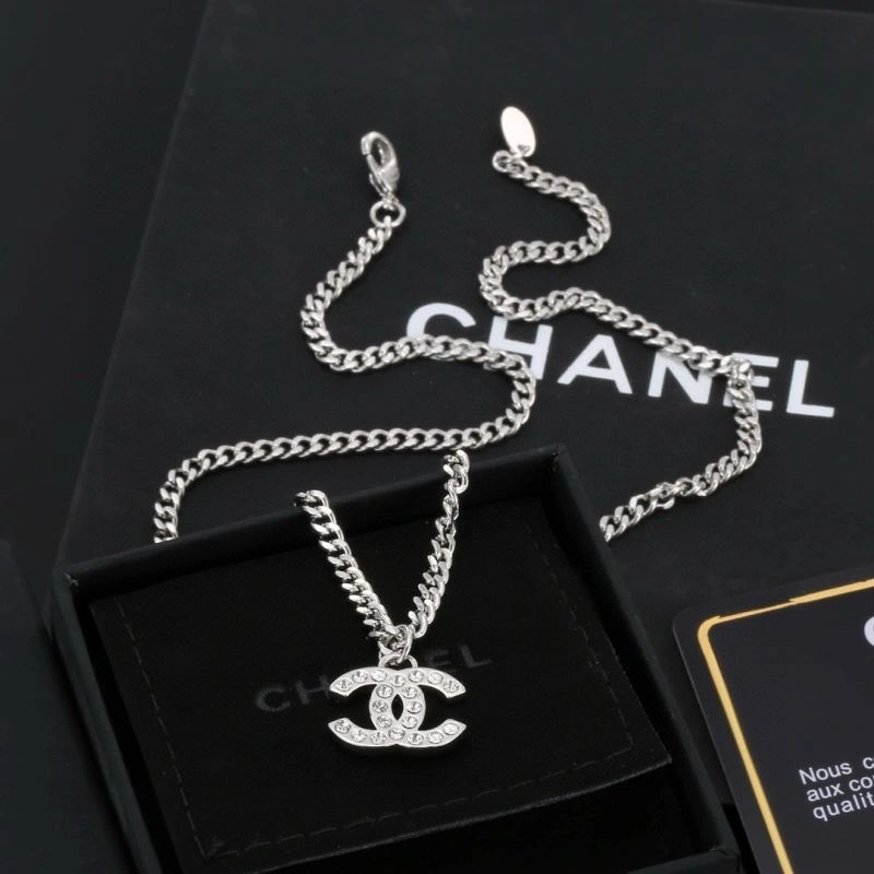 Comfortable Chanel Necklaces 218788