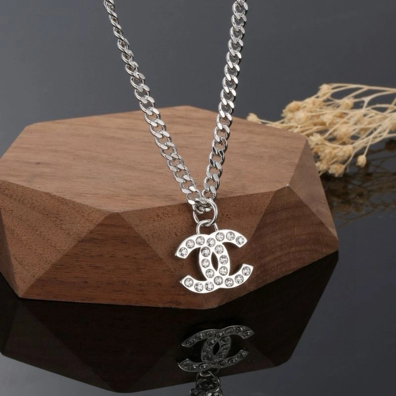Comfortable Chanel Necklaces 218788