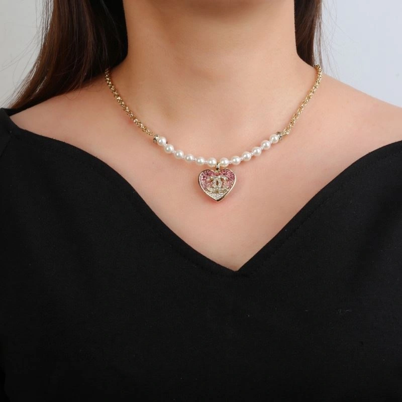 Chanel Necklaces Versatile 228579