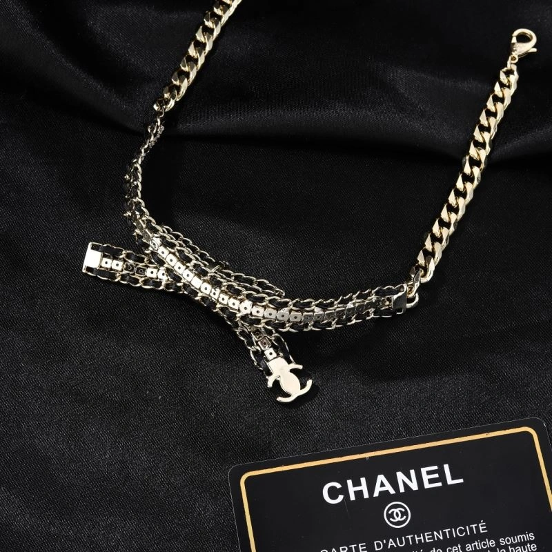 Resilient Chanel Necklaces 228568