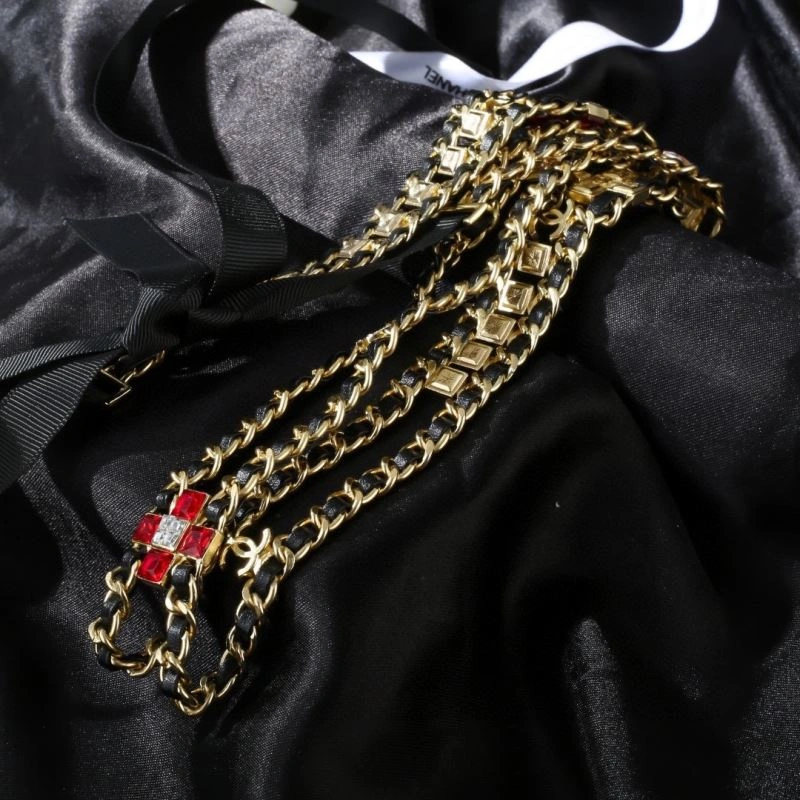FashionForward Chanel Necklaces 228595