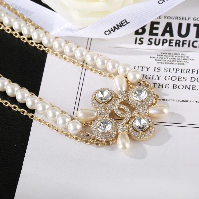 Unisex Chanel Necklaces 228569