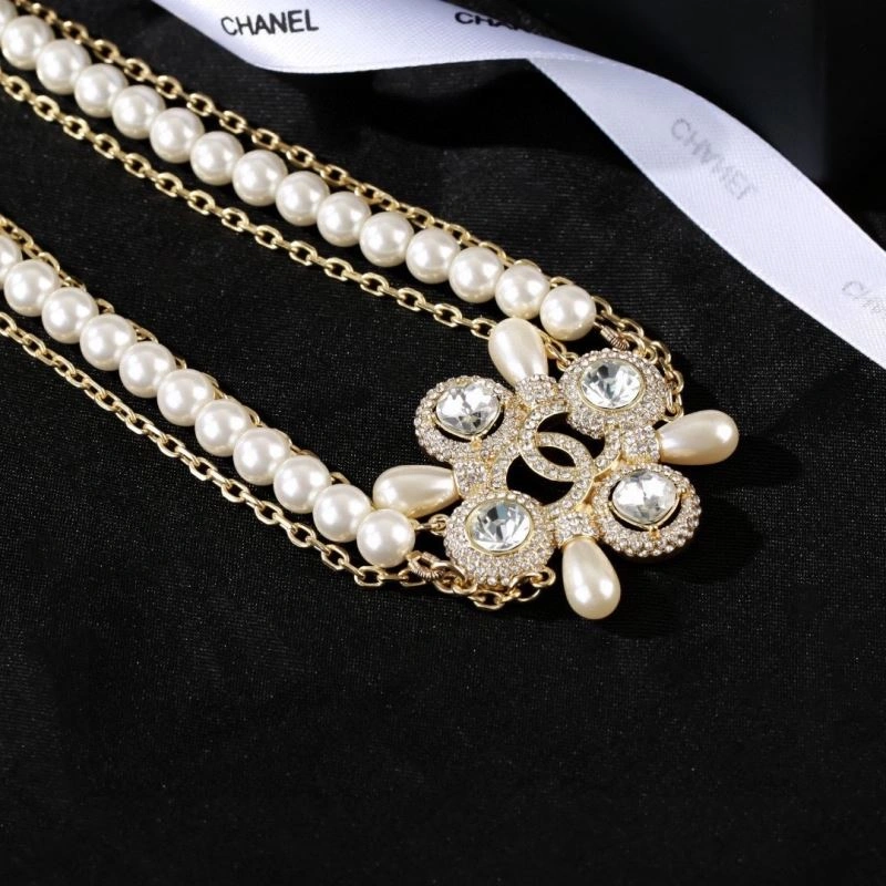 Unisex Chanel Necklaces 228569