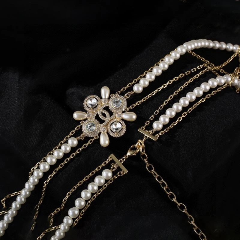 Unisex Chanel Necklaces 228569