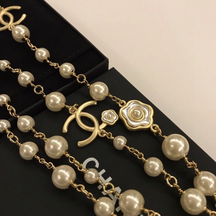 FashionForward Chanel Necklaces 228564