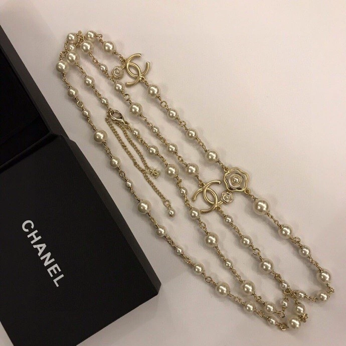 FashionForward Chanel Necklaces 228564