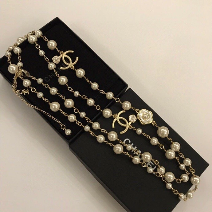 FashionForward Chanel Necklaces 228564