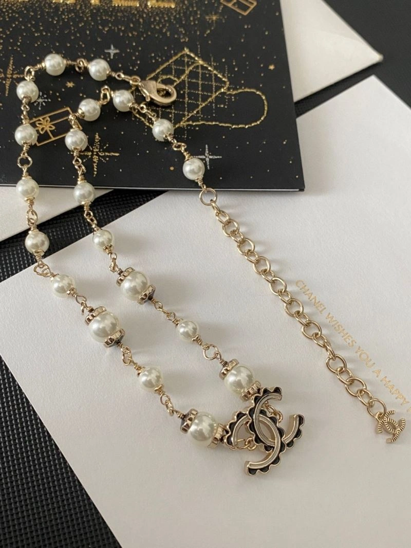 Resilient Chanel Necklaces 228543