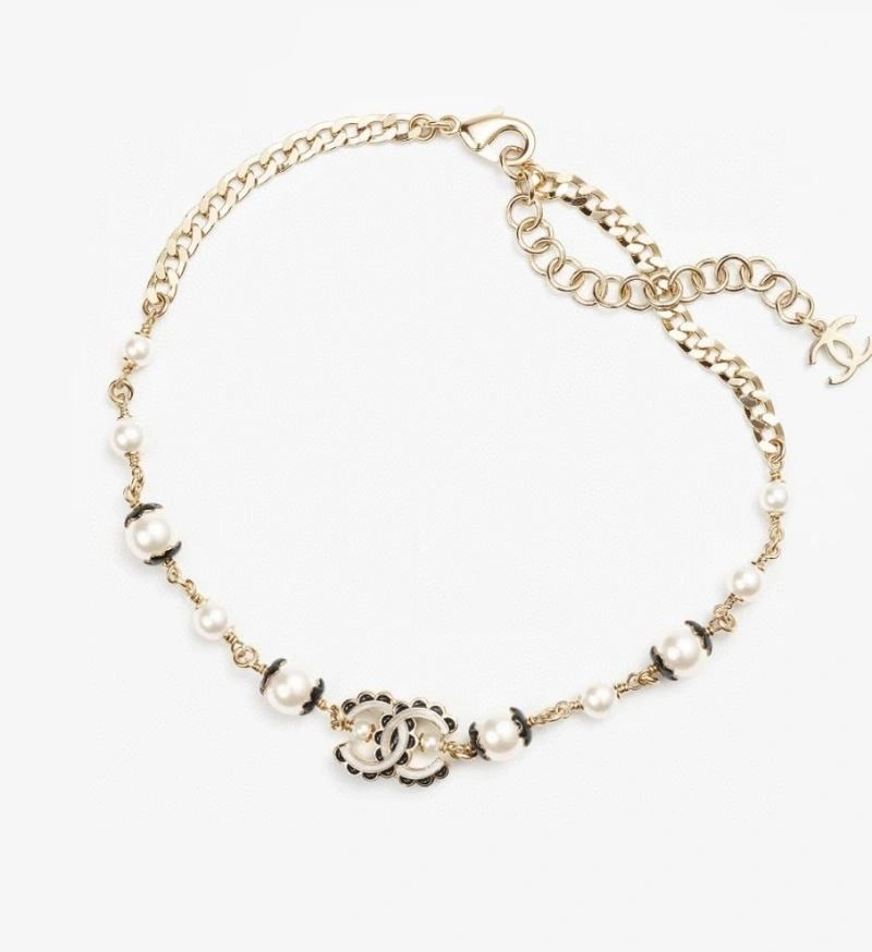 Resilient Chanel Necklaces 228543