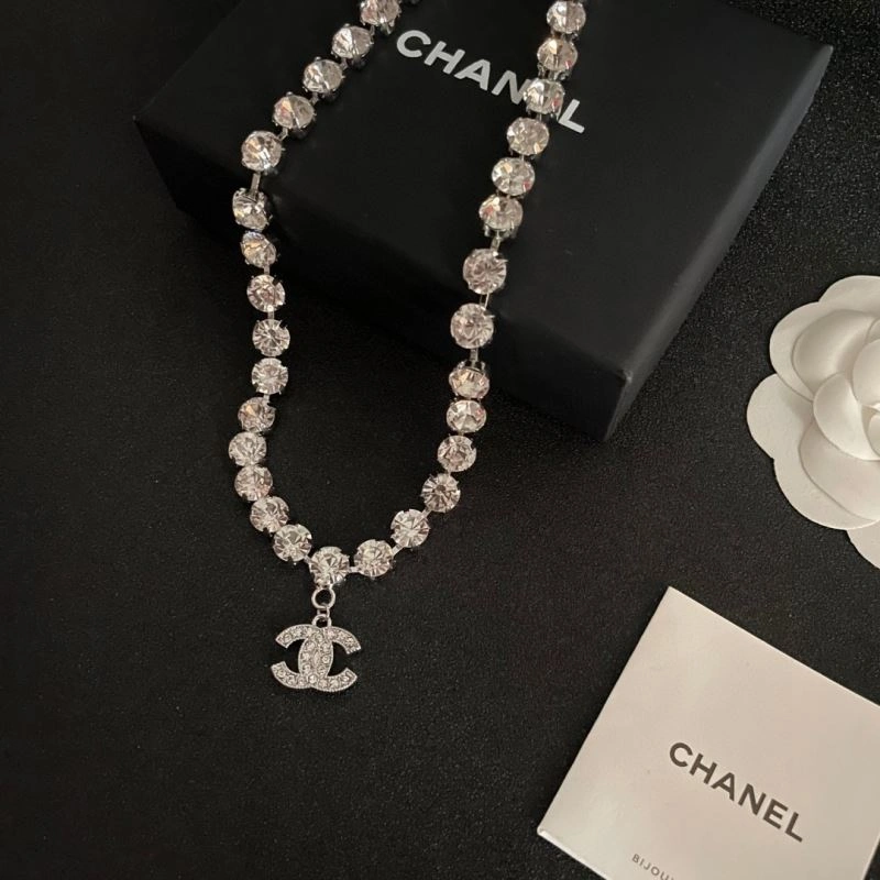 Chanel Necklaces Compact 228549