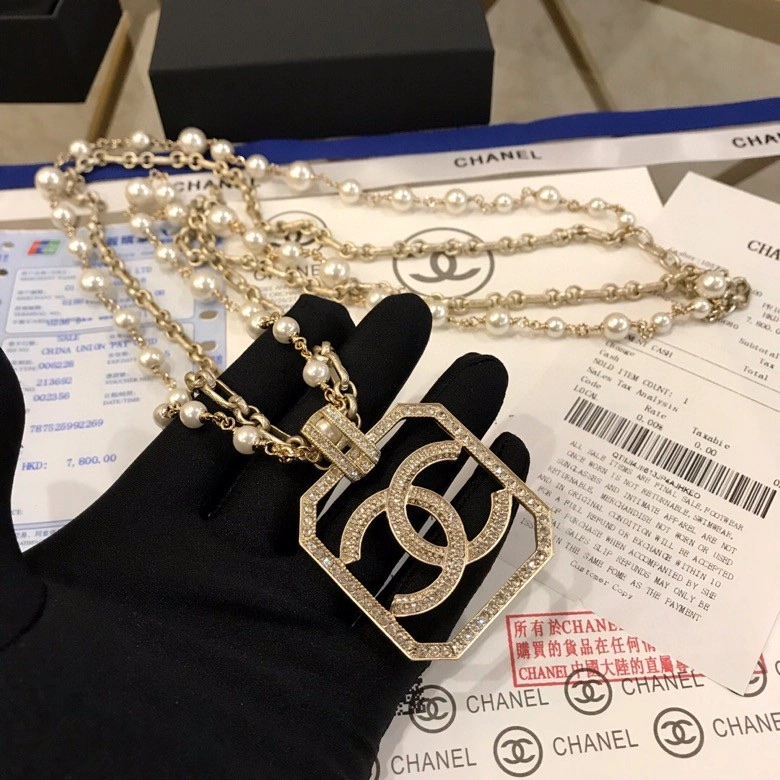 Chanel Necklaces Versatile 228525