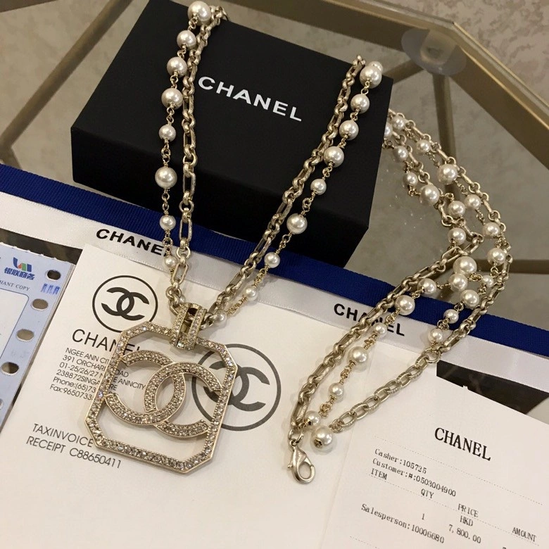Chanel Necklaces Versatile 228525